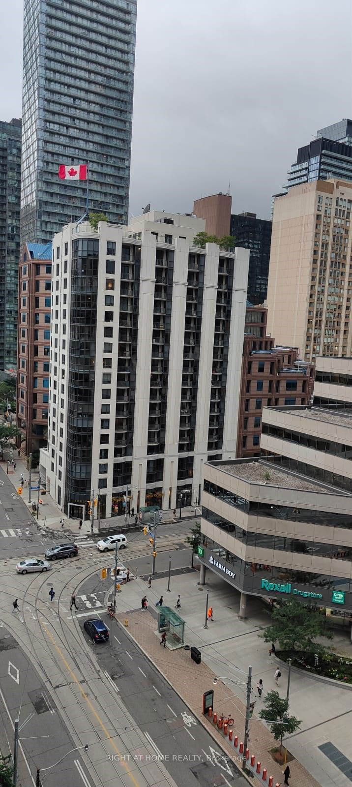 770 Bay St, unit 1104 for rent - image #1