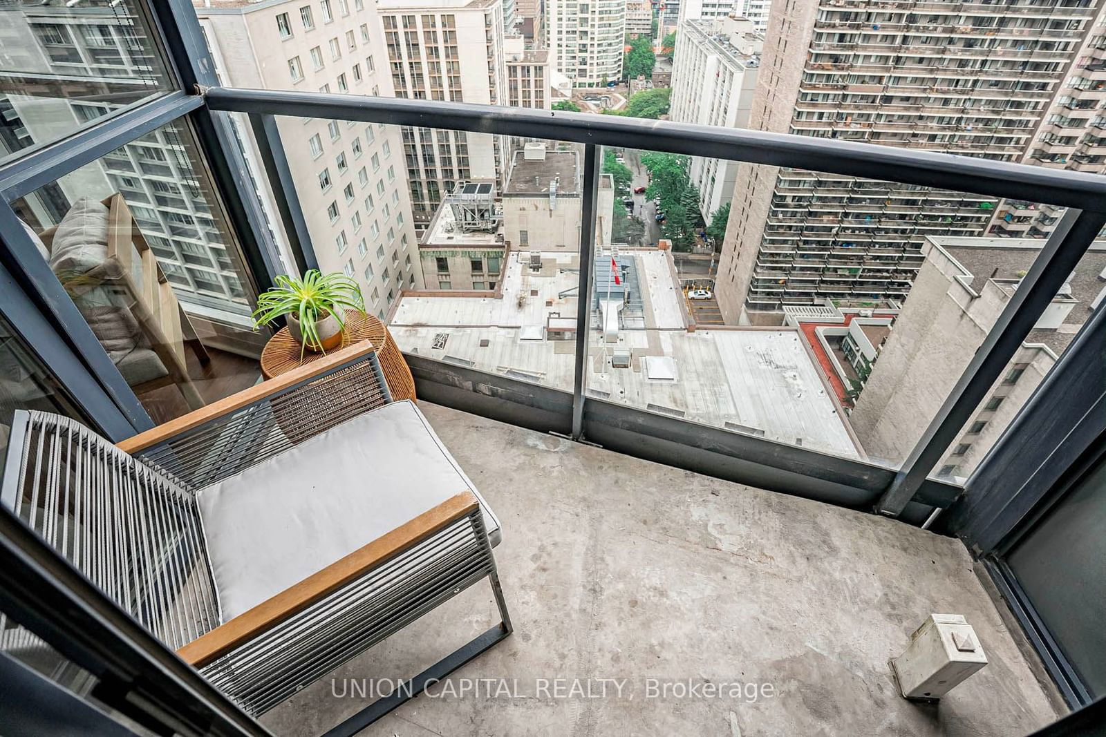 21 Carlton St, unit 2504 for sale - image #20