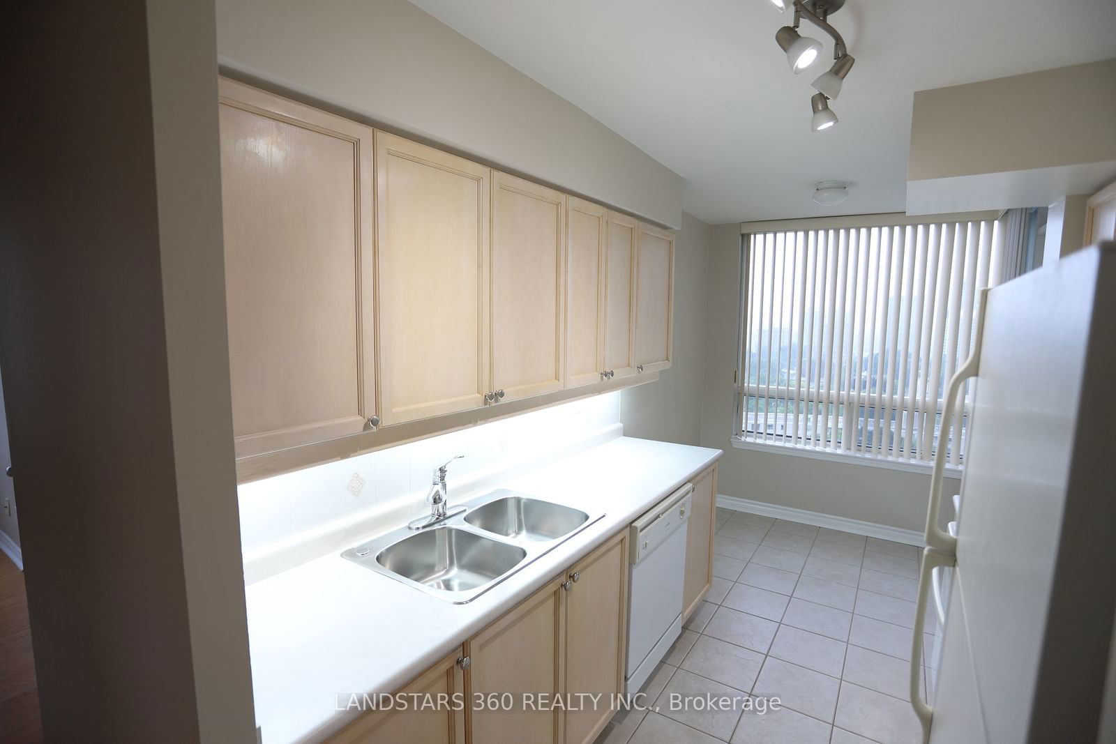 3 Rean Dr, unit 1205 for rent - image #6