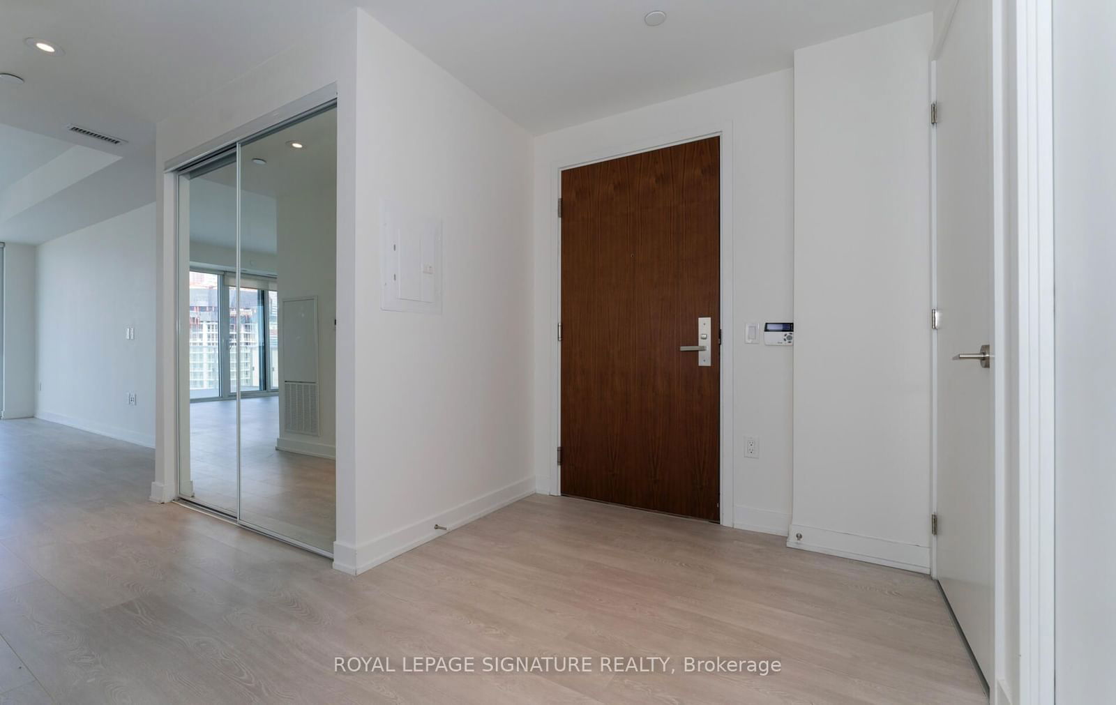 15 Queen Quay E, unit 3305 for rent - image #4