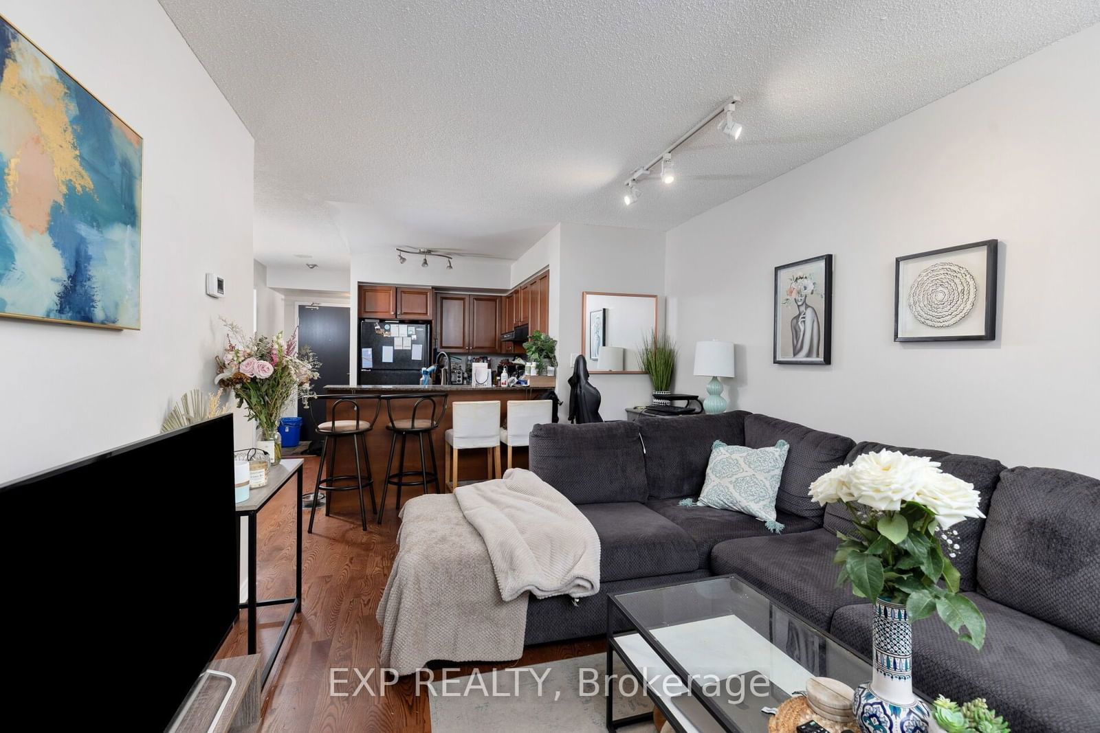 230 King St E, unit 302 for sale - image #7