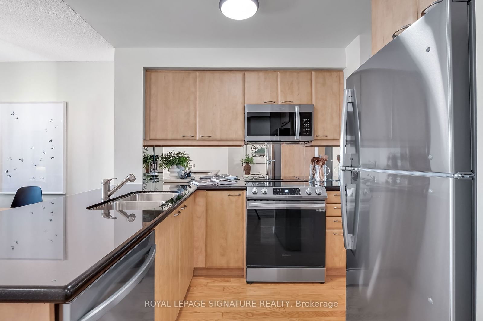 308 Palmerston Ave, unit 508 for sale - image #7