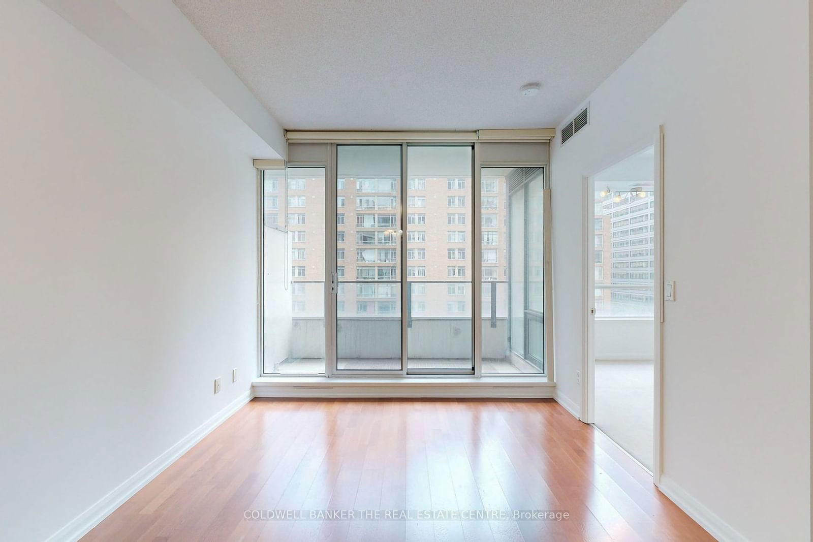 111 Elizabeth St, unit 1118 for sale - image #16