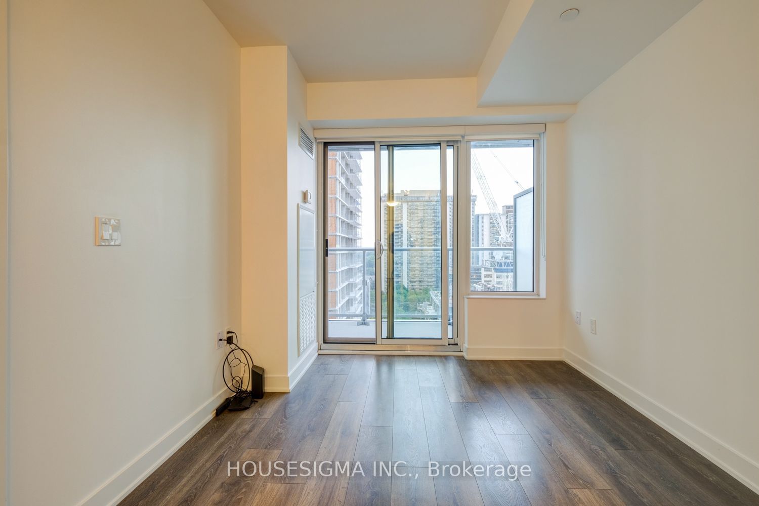 99 Broadway Ave, unit 1501 for rent - image #11