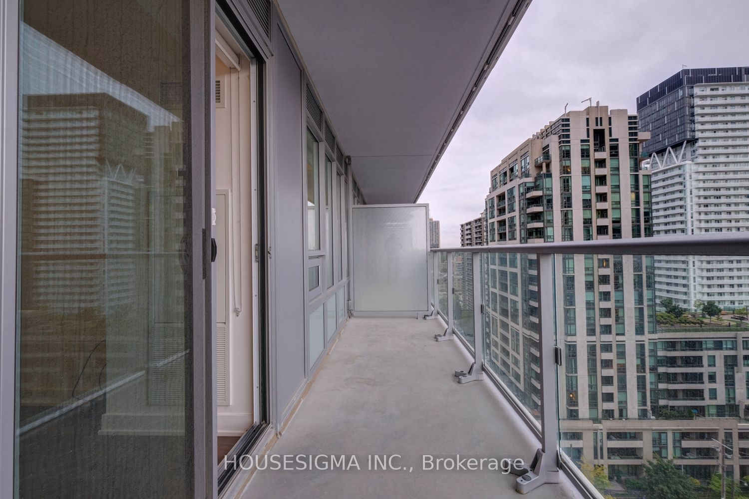 99 Broadway Ave, unit 1501 for rent - image #13