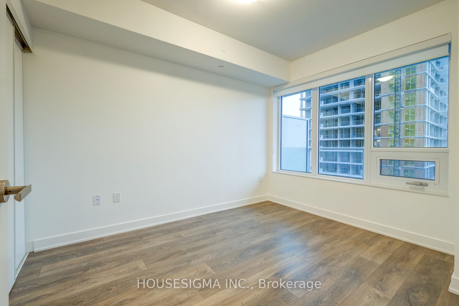 99 Broadway Ave, unit 1501 for rent - image #16