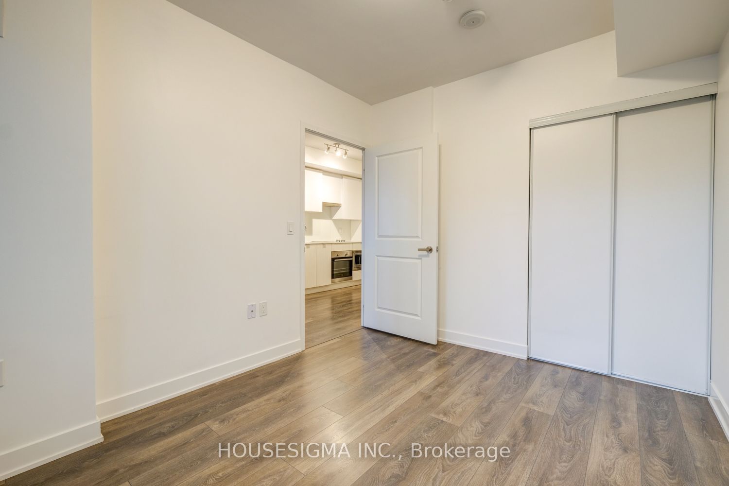 99 Broadway Ave, unit 1501 for rent - image #17