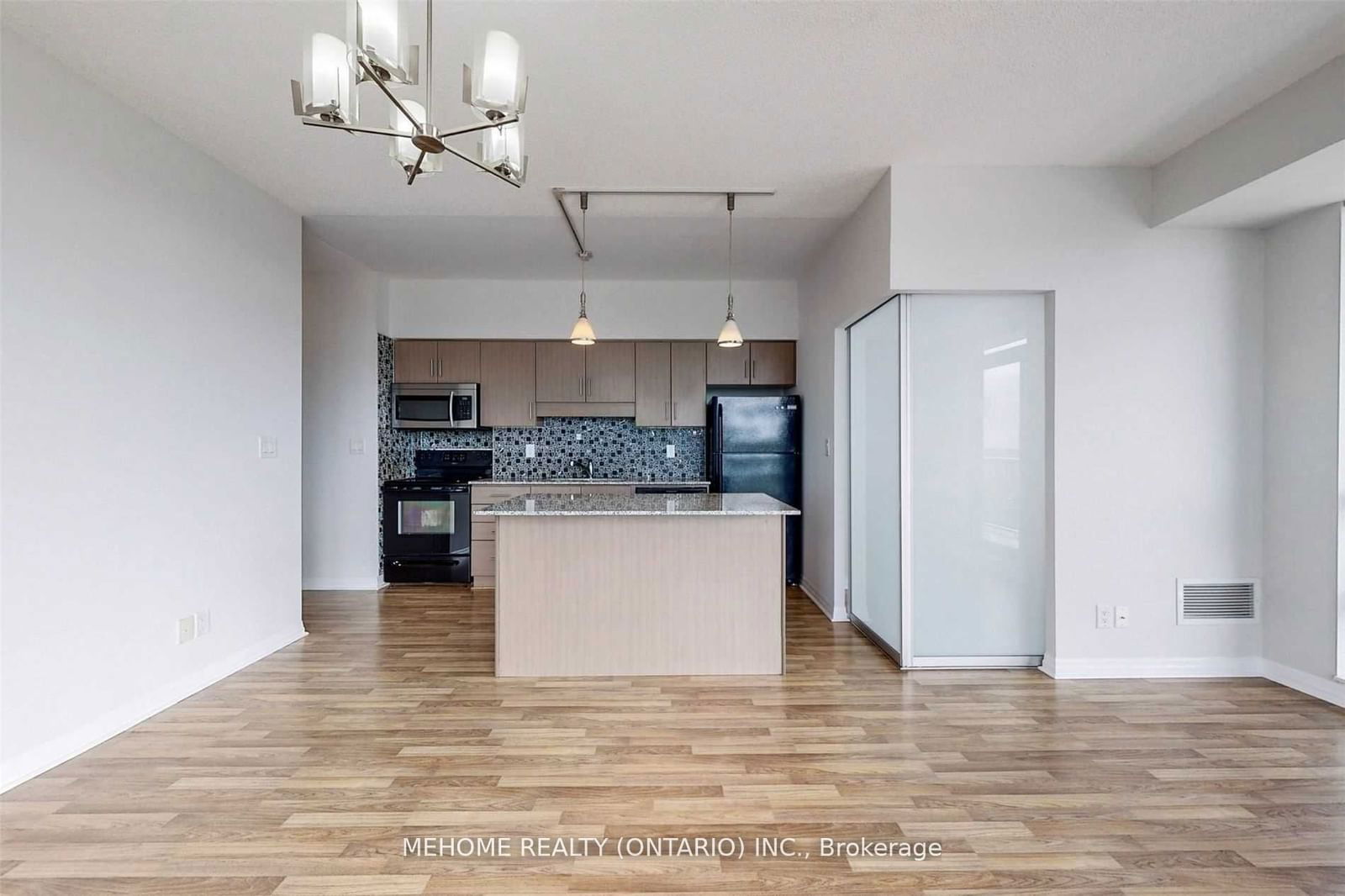 30 Heron's Hill Way, unit 2210 for rent - image #8