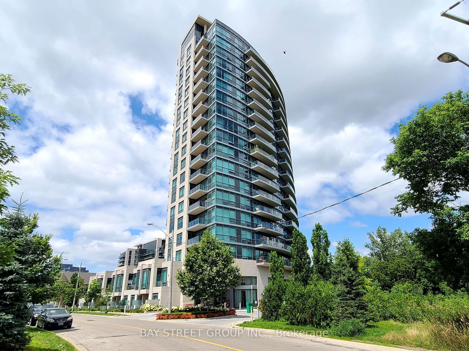 160 Vanderhoof Ave, unit 808 for sale - image #2