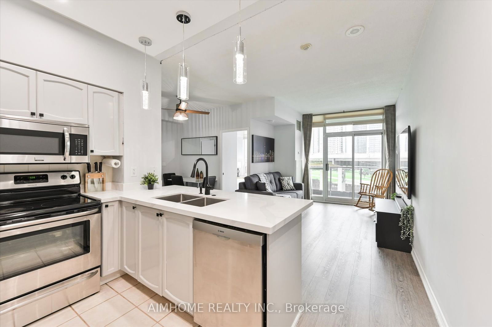 231 Fort York Blvd, unit 719 for sale - image #15