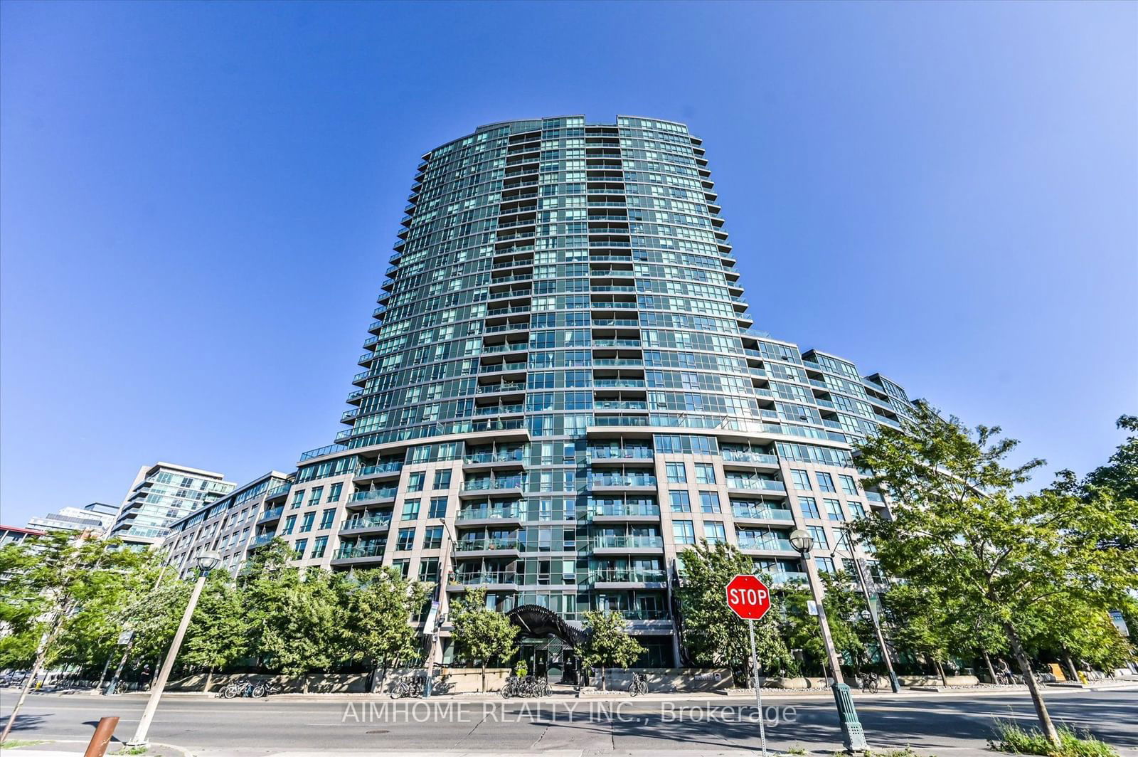 231 Fort York Blvd, unit 719 for sale