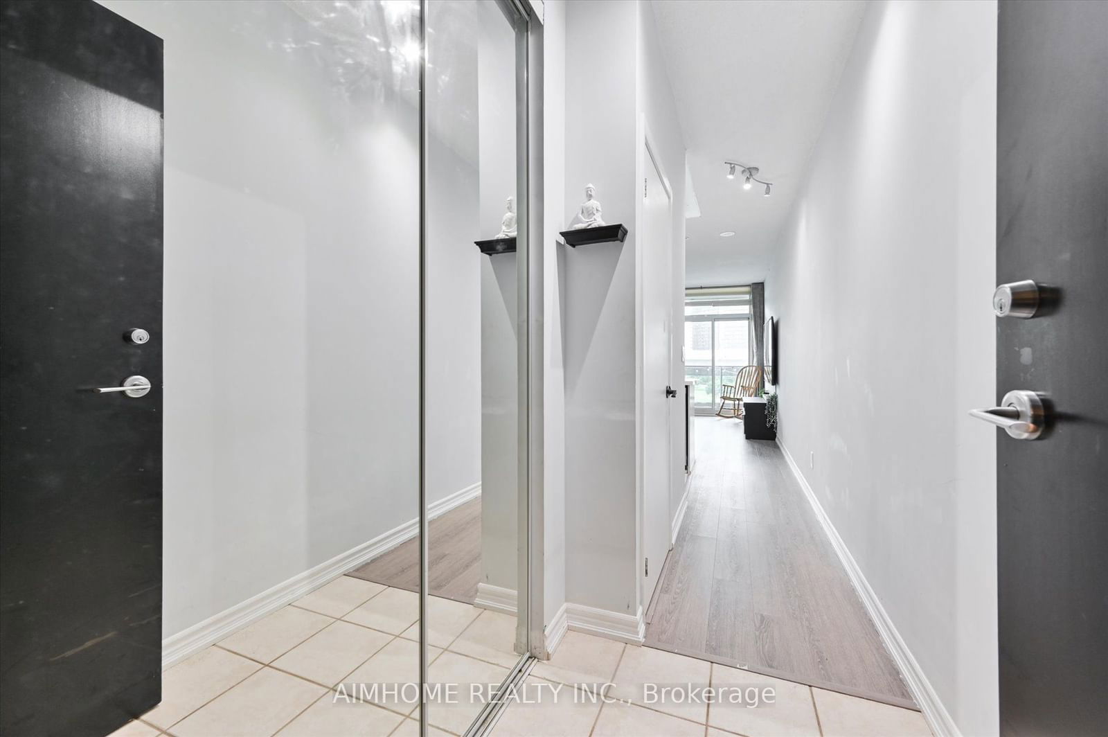 231 Fort York Blvd, unit 719 for sale