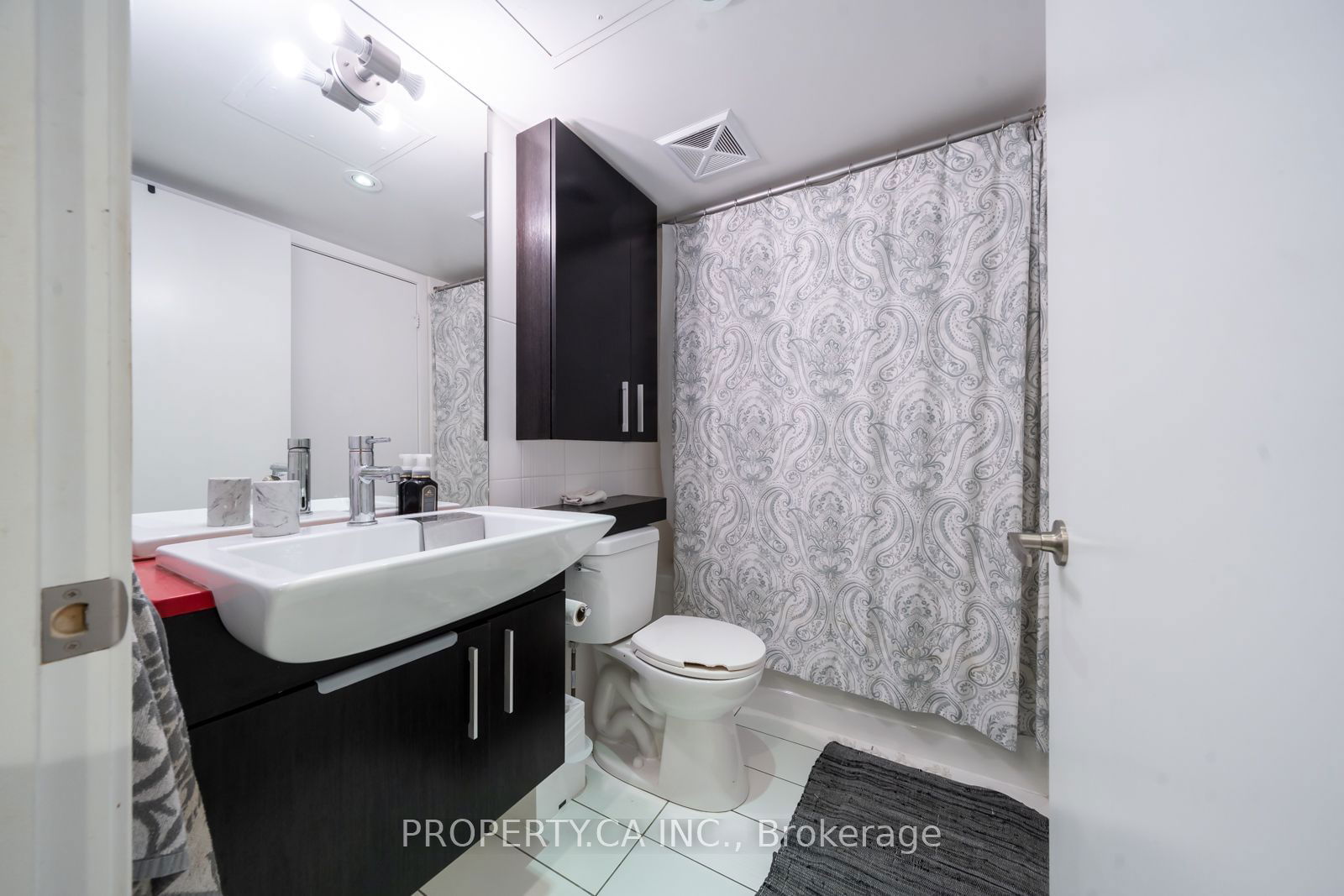 8 Telegram Mews, unit 1709 for rent - image #12