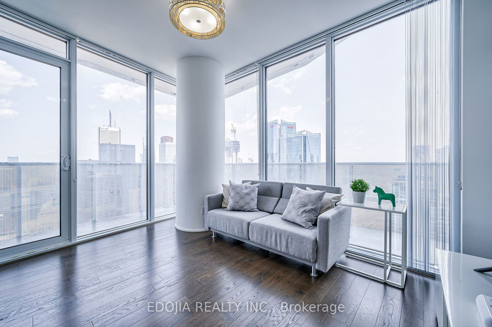 100 Harbour St, unit 6004 for sale - image #17