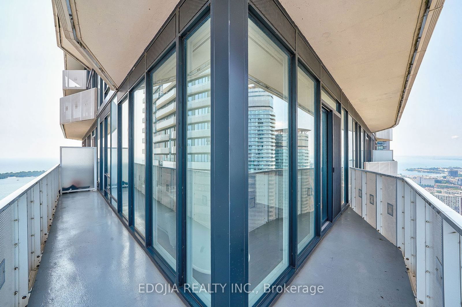 100 Harbour St, unit 6004 for sale - image #21