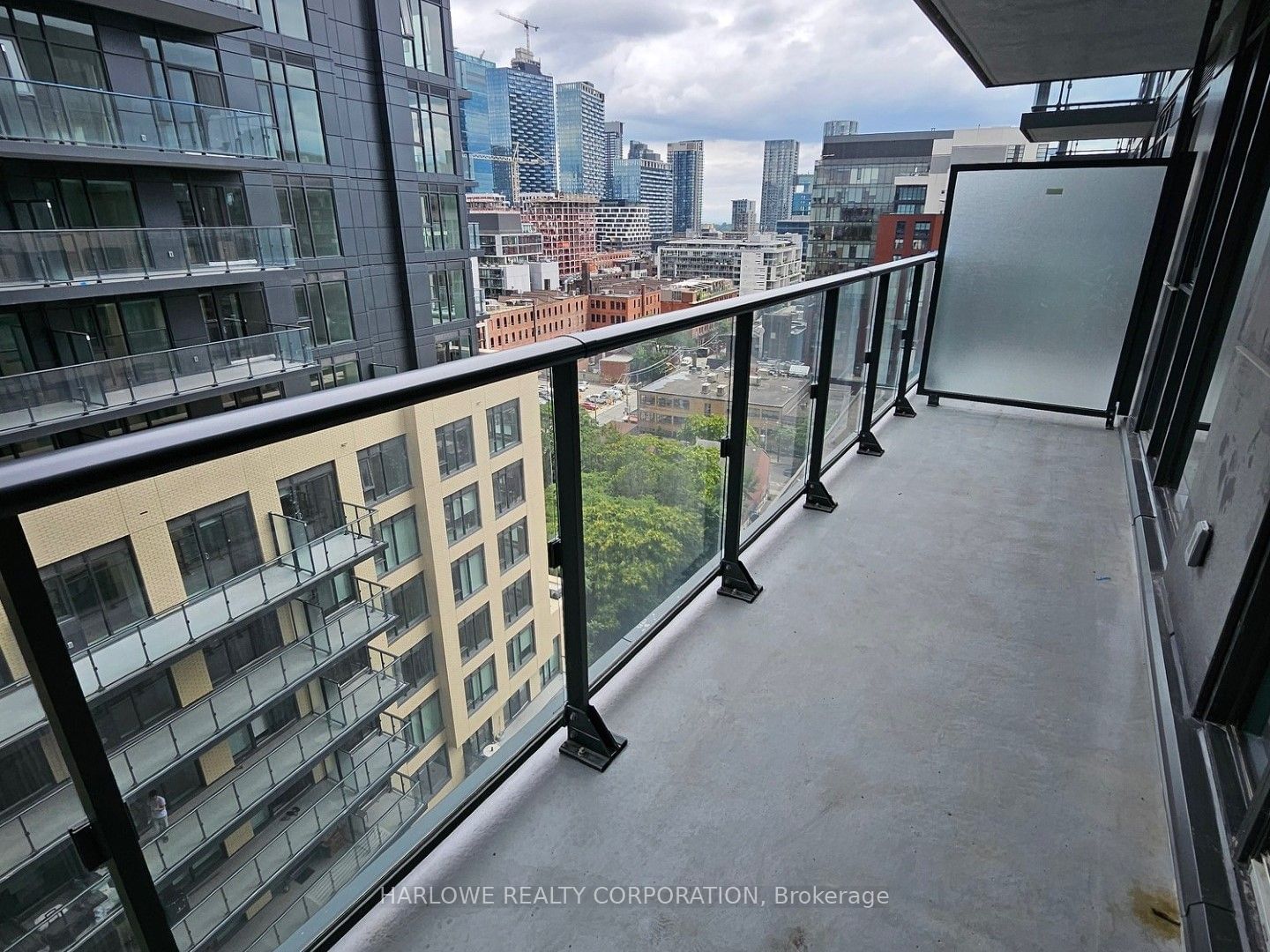 543 Richmond St W, unit 1418 for sale - image #2