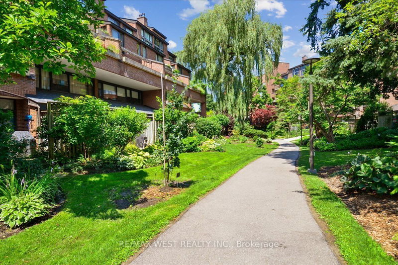 1555 Avenue Rd, unit 105 for sale - image #1