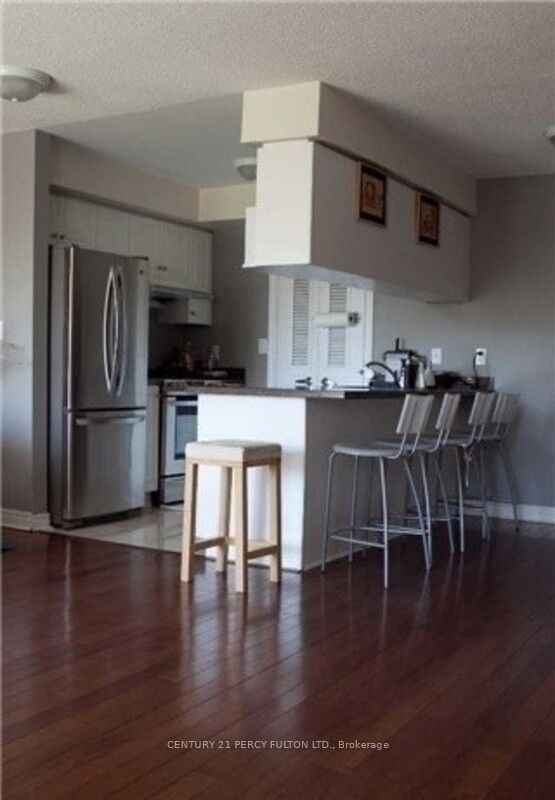 64 Aerodrome Cres, unit 301 for rent - image #6