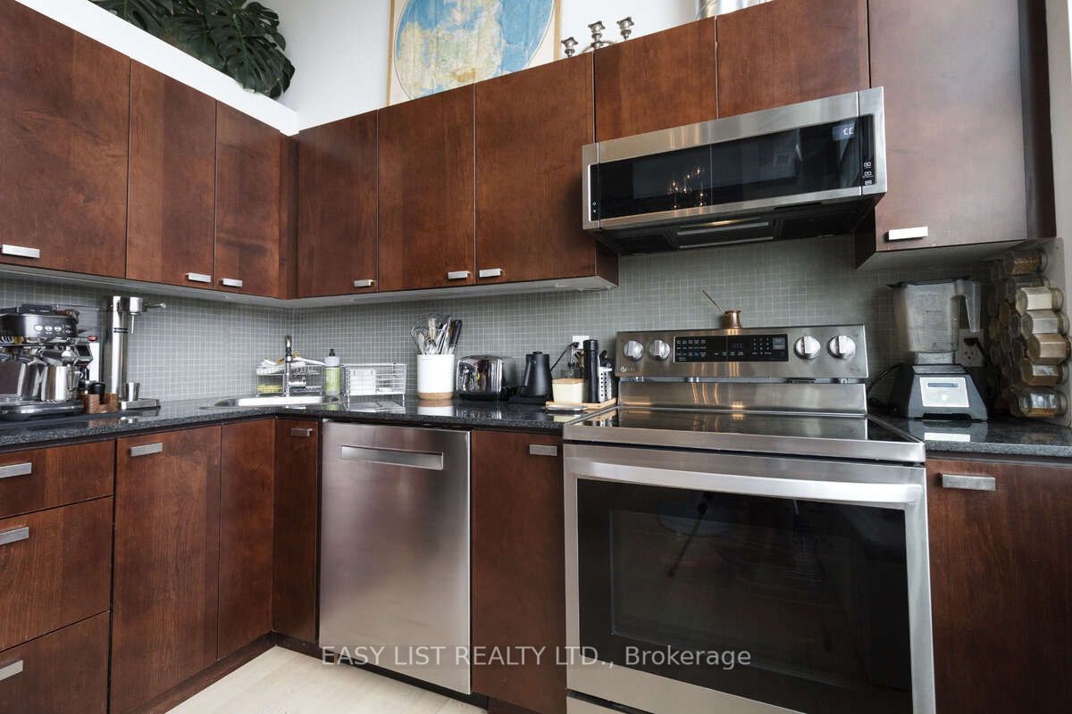 637 Lake Shore Blvd W, unit 525 for sale