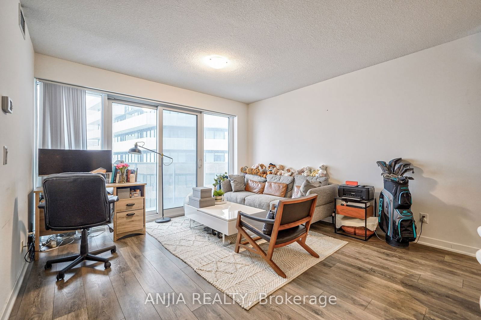 100 Harbour St, unit 4106 for sale