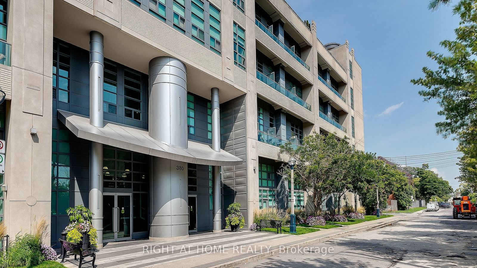 380 Macpherson Ave, unit 314 for sale - image #20