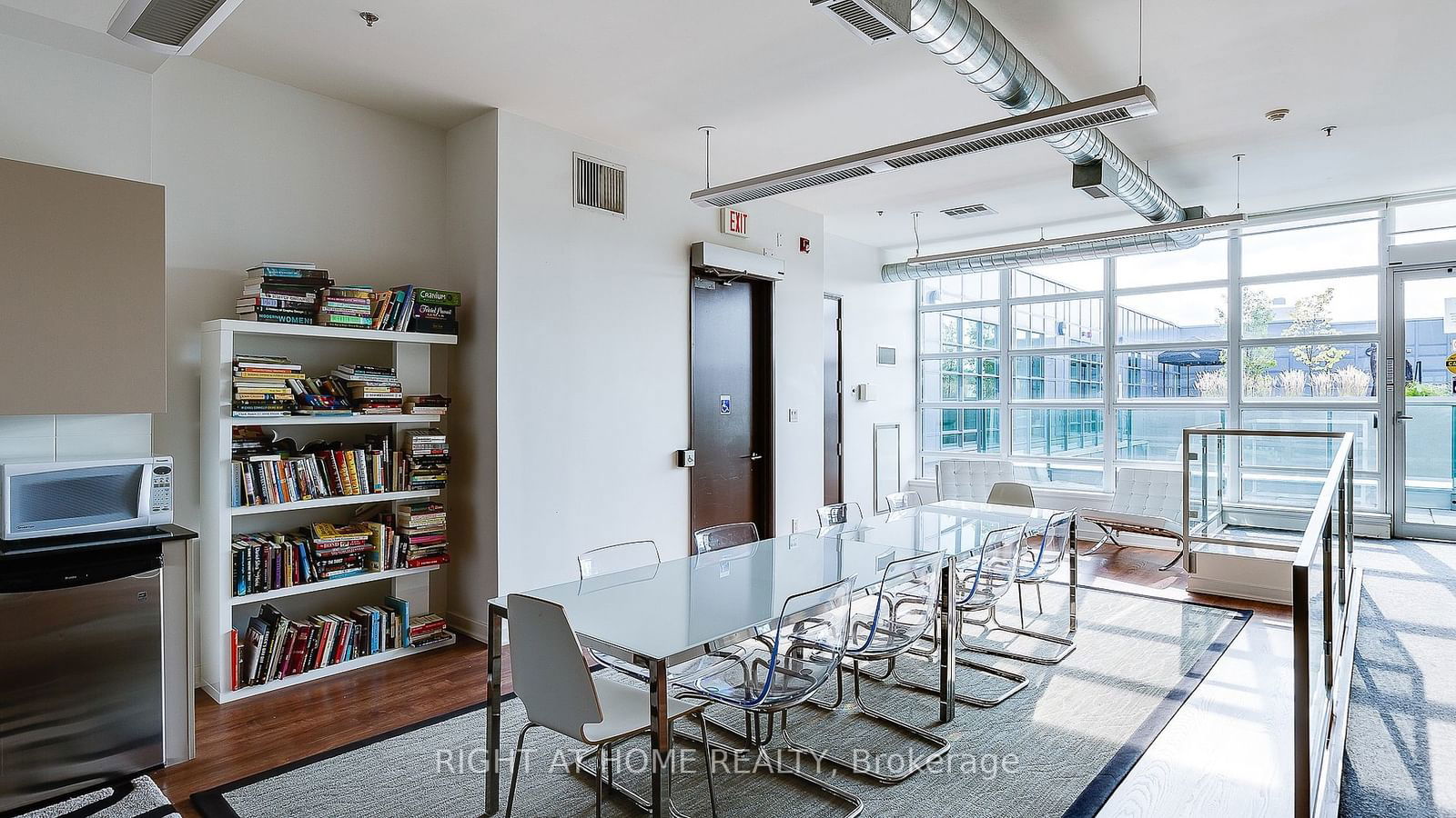 380 Macpherson Ave, unit 314 for sale - image #24