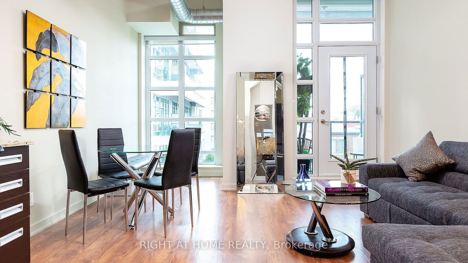 380 Macpherson Ave, unit 314 for sale - image #3