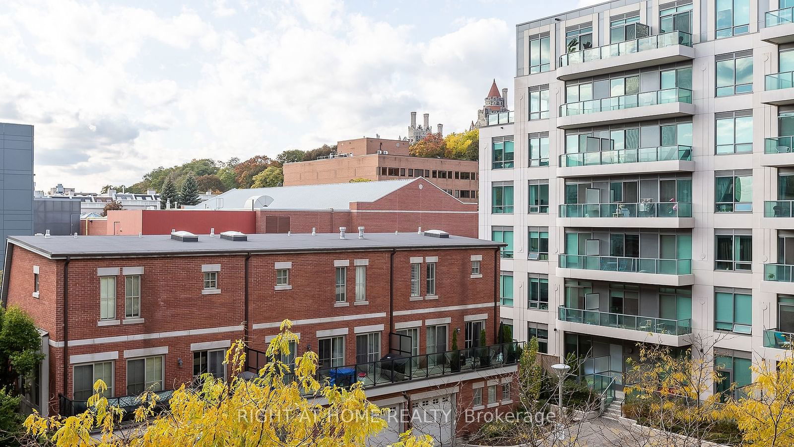 380 Macpherson Ave, unit 314 for sale