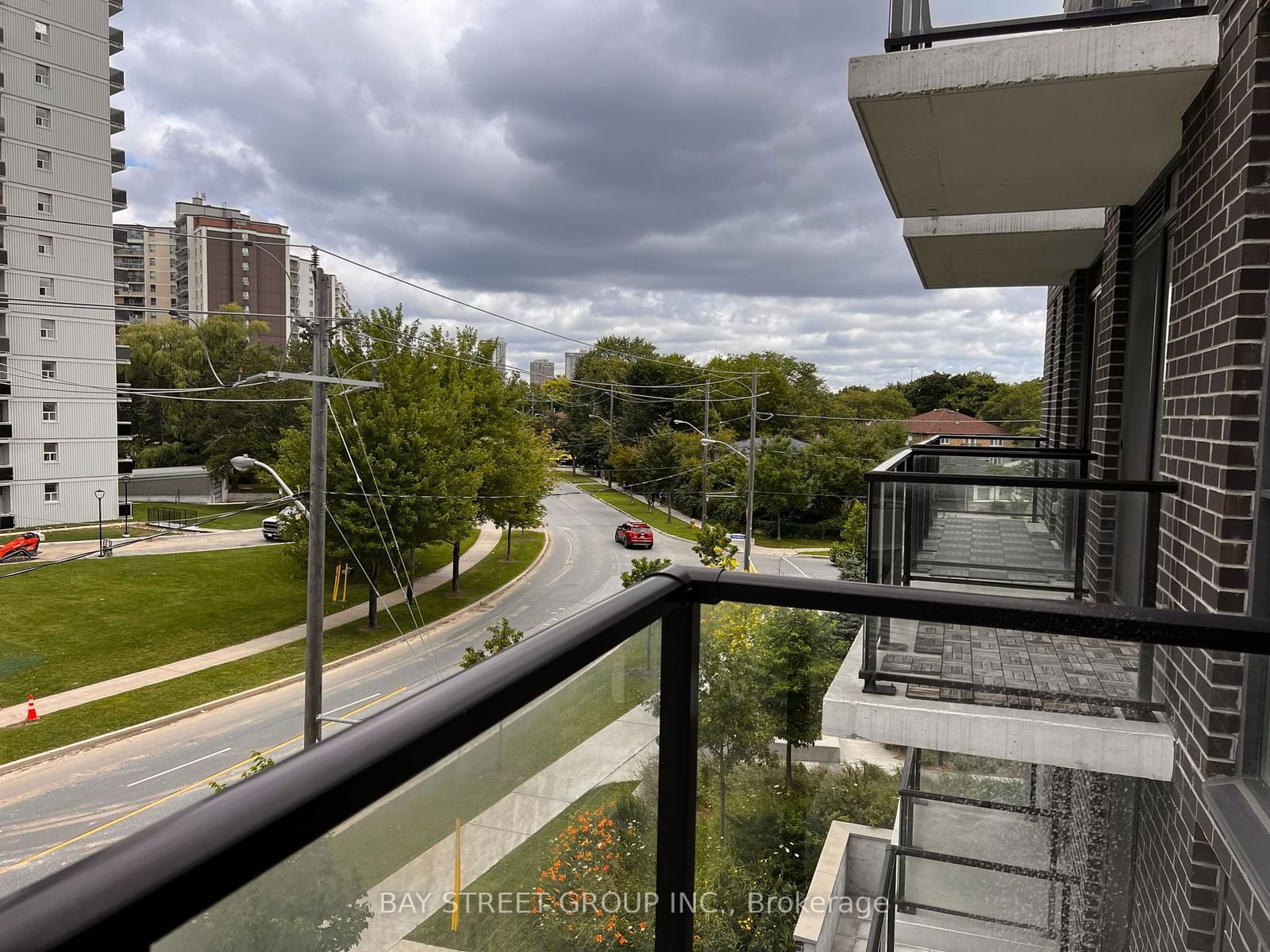 128 Fairview Mall Dr, unit 306 for rent - image #11