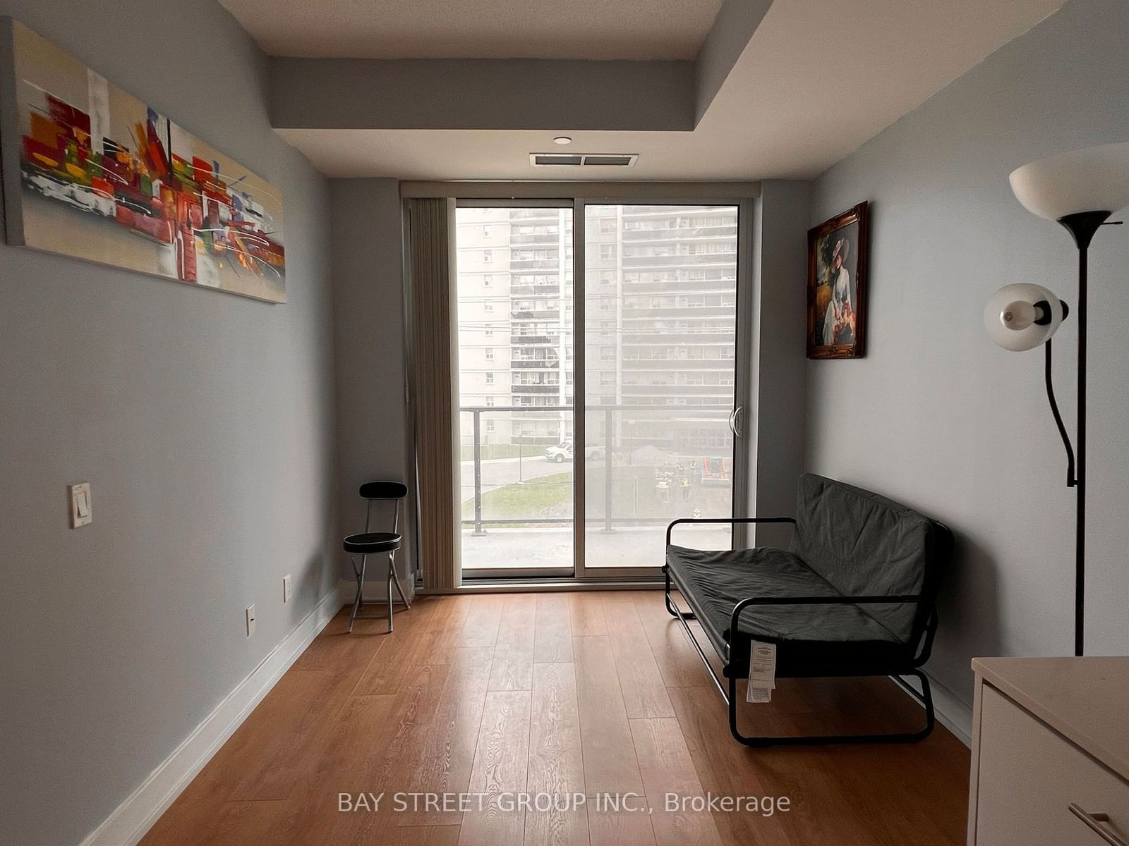 128 Fairview Mall Dr, unit 306 for rent - image #7