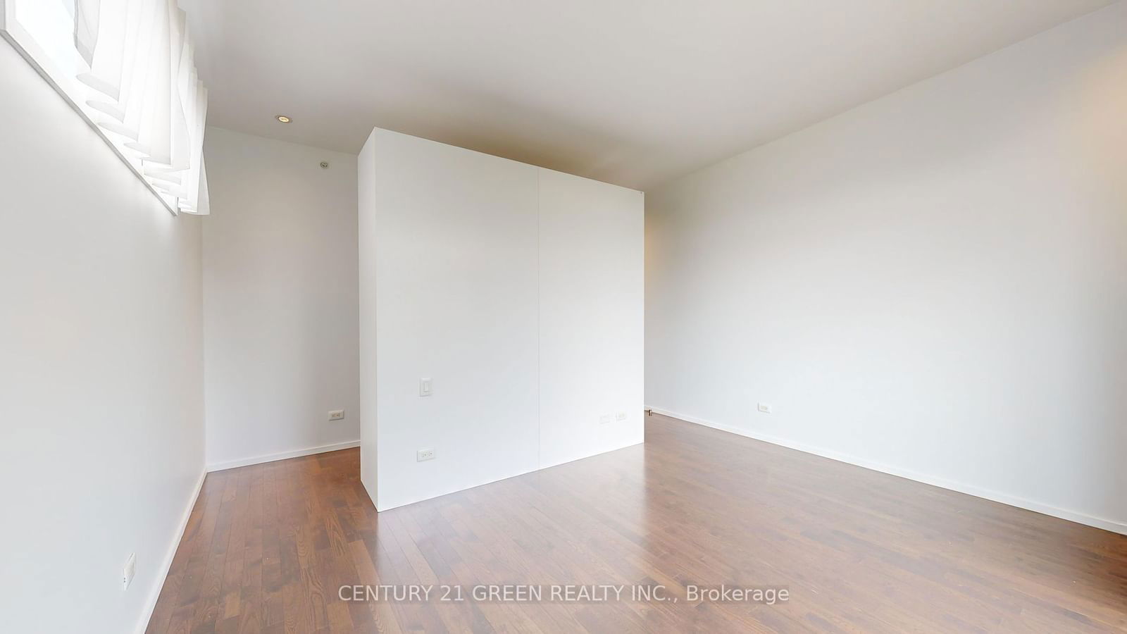 56 Lippincott St, unit 8 for sale - image #28