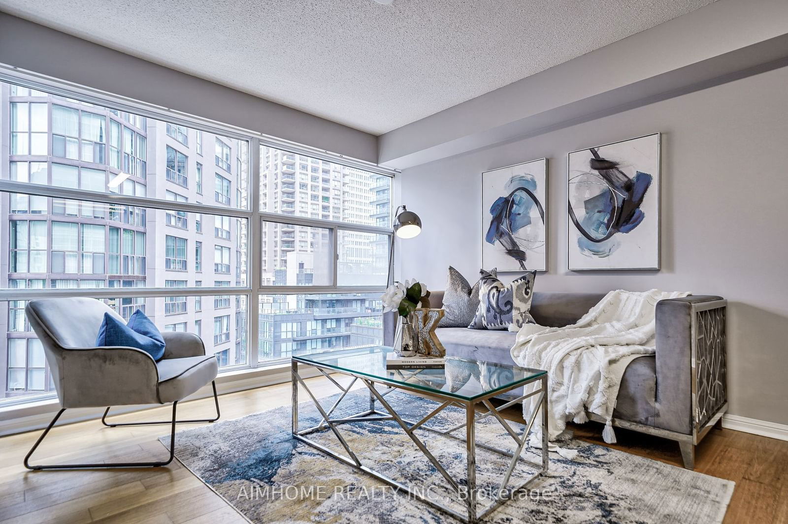 11 St. Joseph St, unit 905 for sale