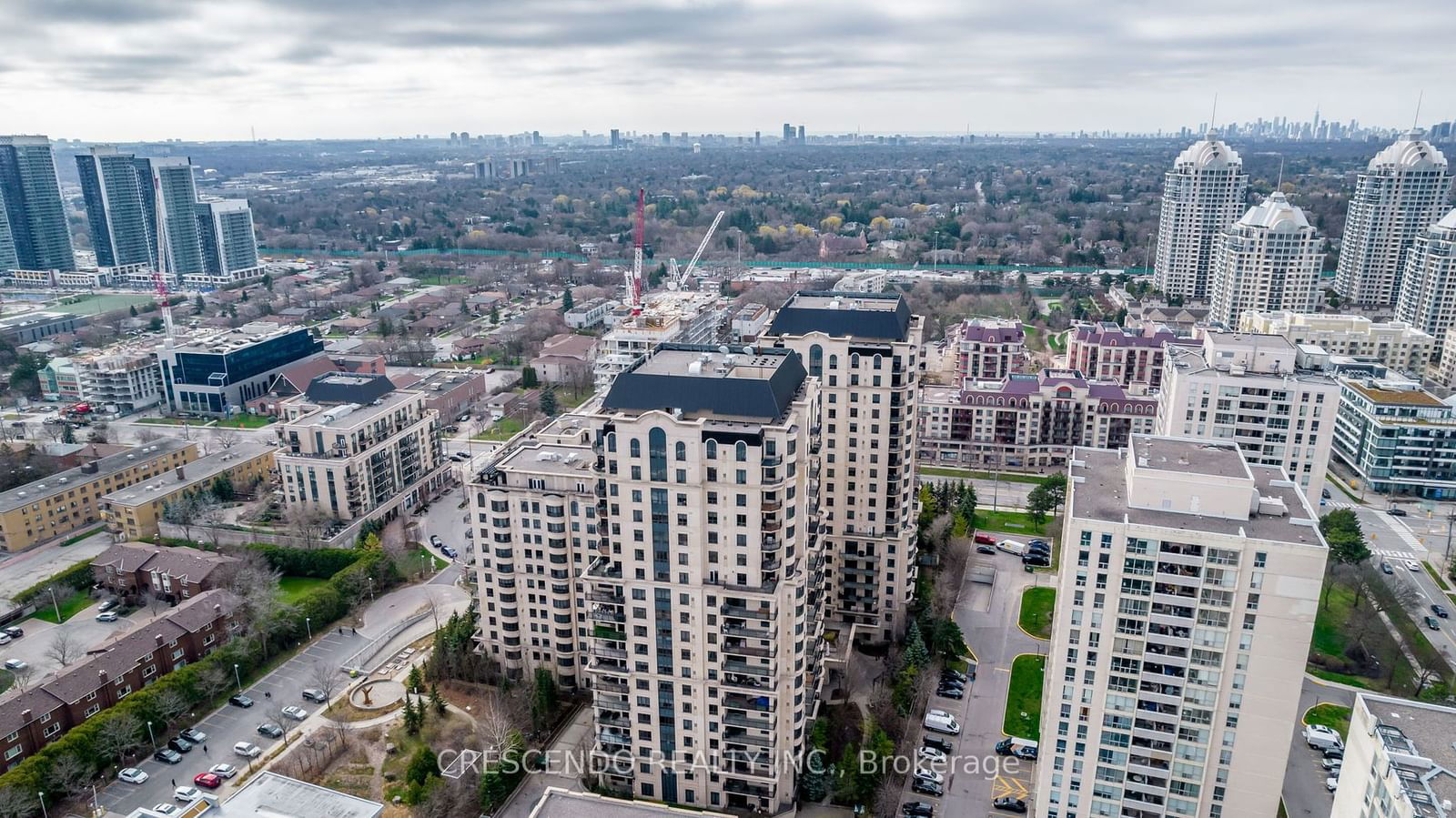 662 Sheppard Ave E, unit 704C for sale