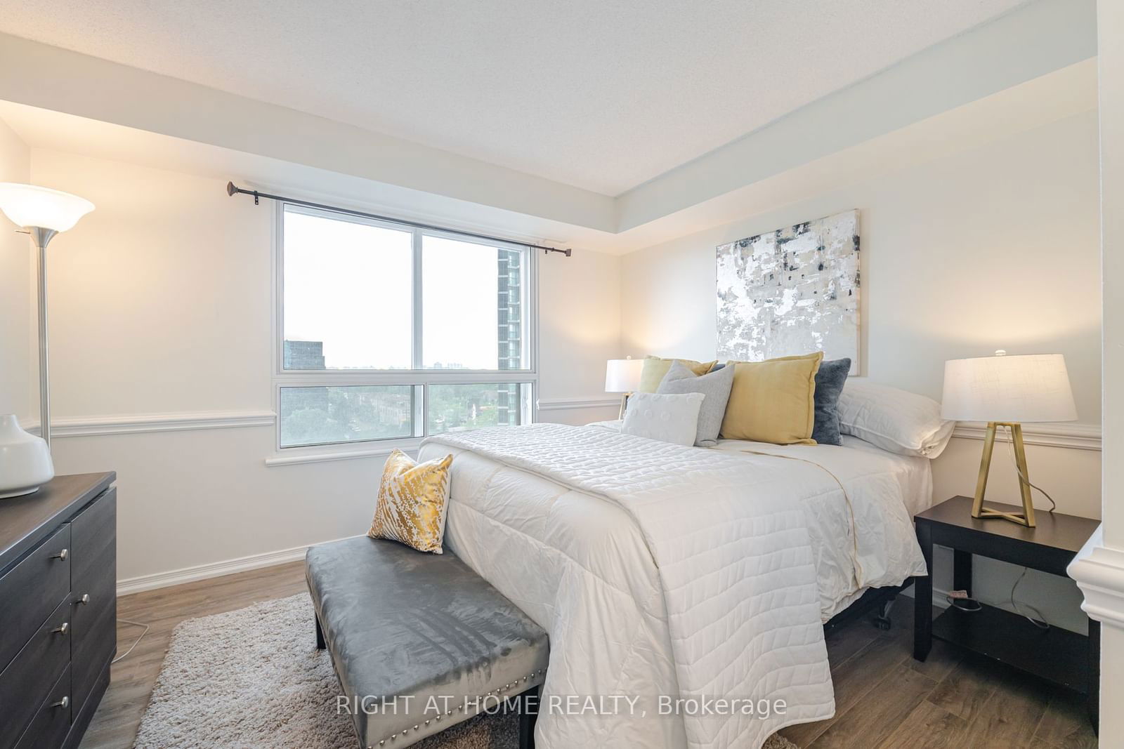 51 Harrison Garden Blvd, unit 810 for sale - image #13