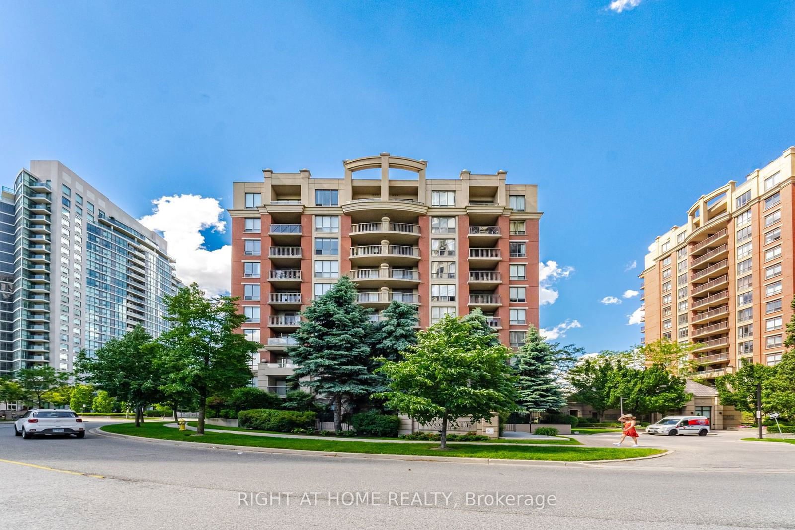 51 Harrison Garden Blvd, unit 810 for sale - image #32