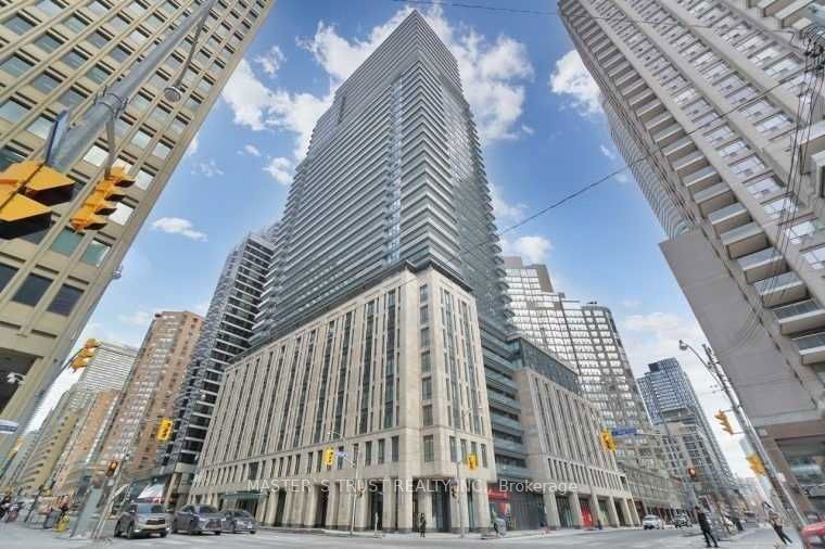 955 Bay St, unit 2407 for rent - image #1