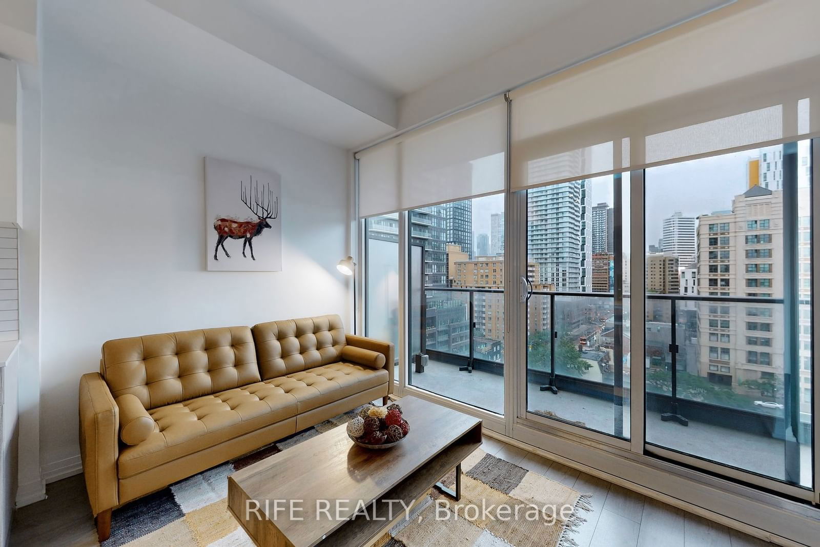 251 Jarvis St, unit 1029 for rent - image #2