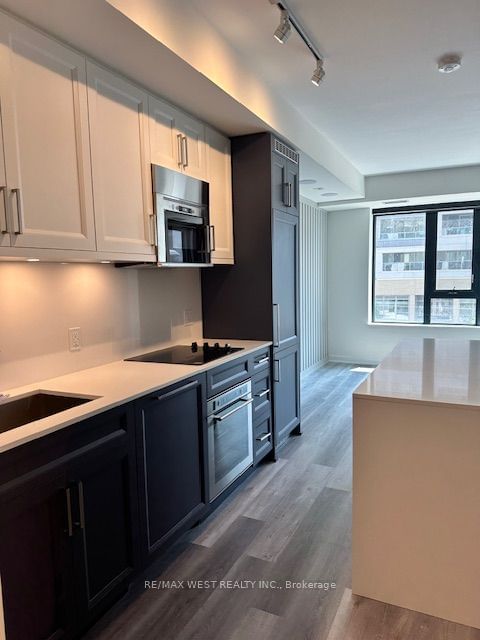 840 St Clair Ave W, unit 317 for rent