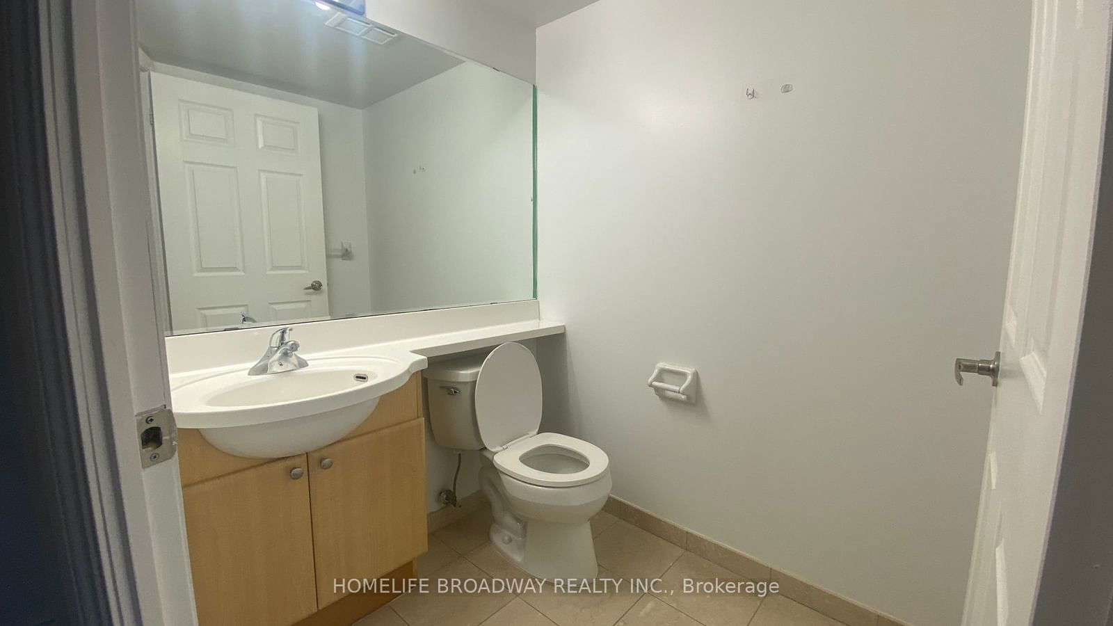 763 bay St, unit 3713 for rent - image #5