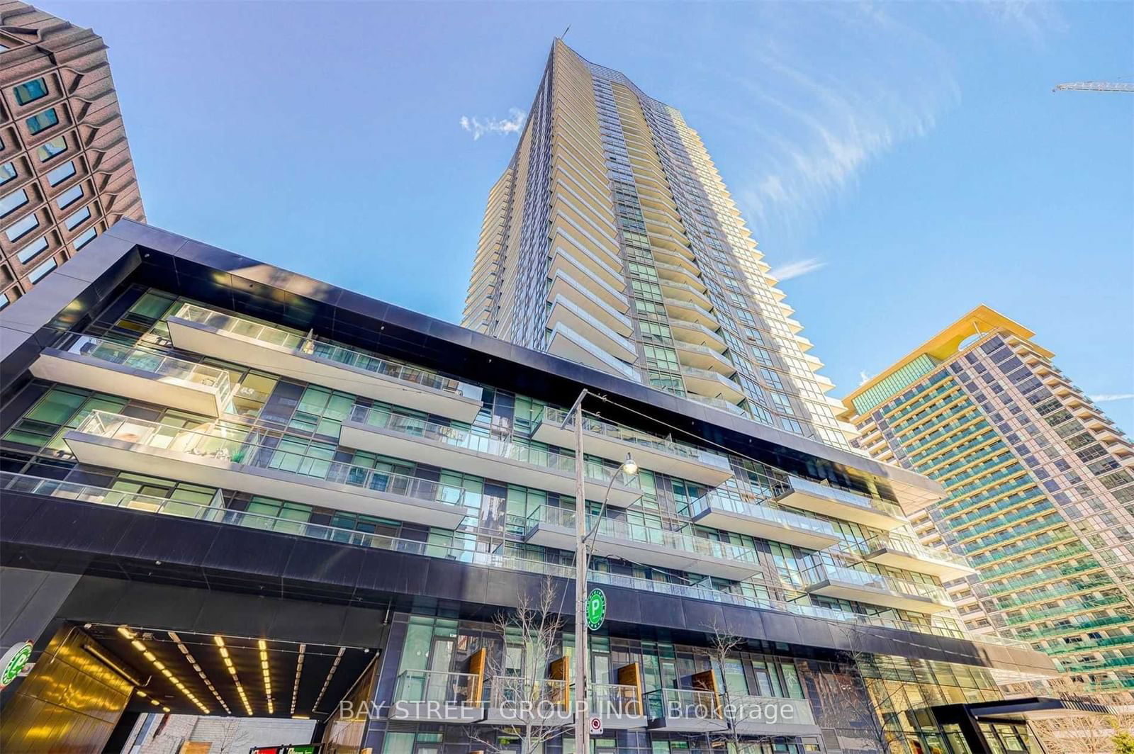 30 Roehampton Ave, unit 1102 for sale - image #2