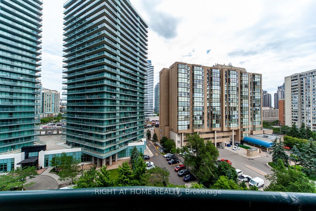 Symphony Square Condos, North York, Toronto