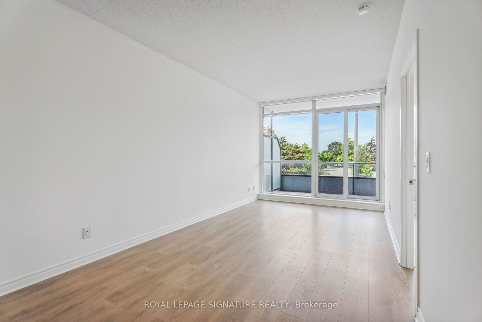 2885 Bayview Ave, unit 214 for sale - image #6