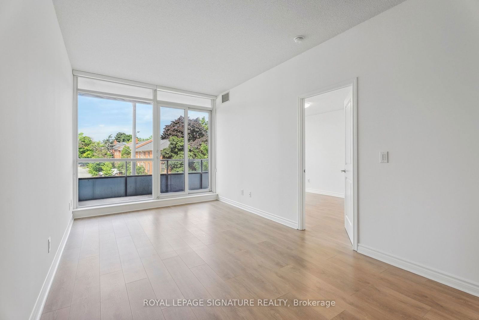 2885 Bayview Ave, unit 214 for sale - image #7