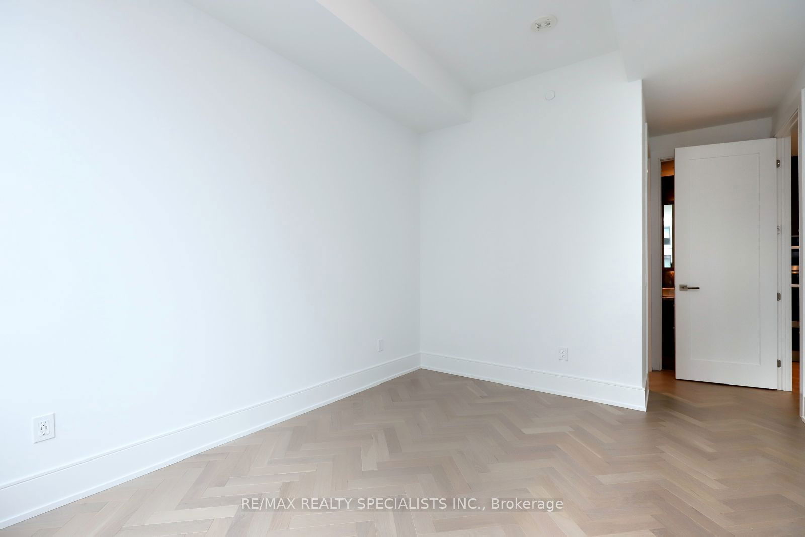 455 Wellington St W, unit 704 for rent - image #26