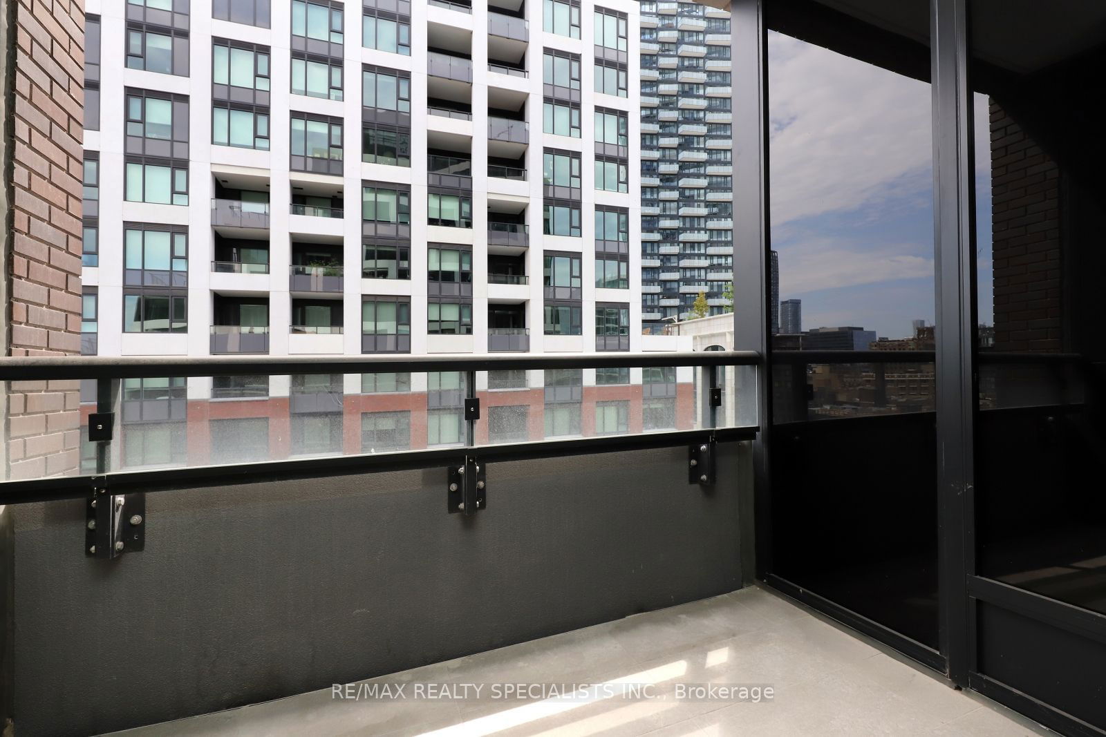 455 Wellington St W, unit 704 for rent - image #29