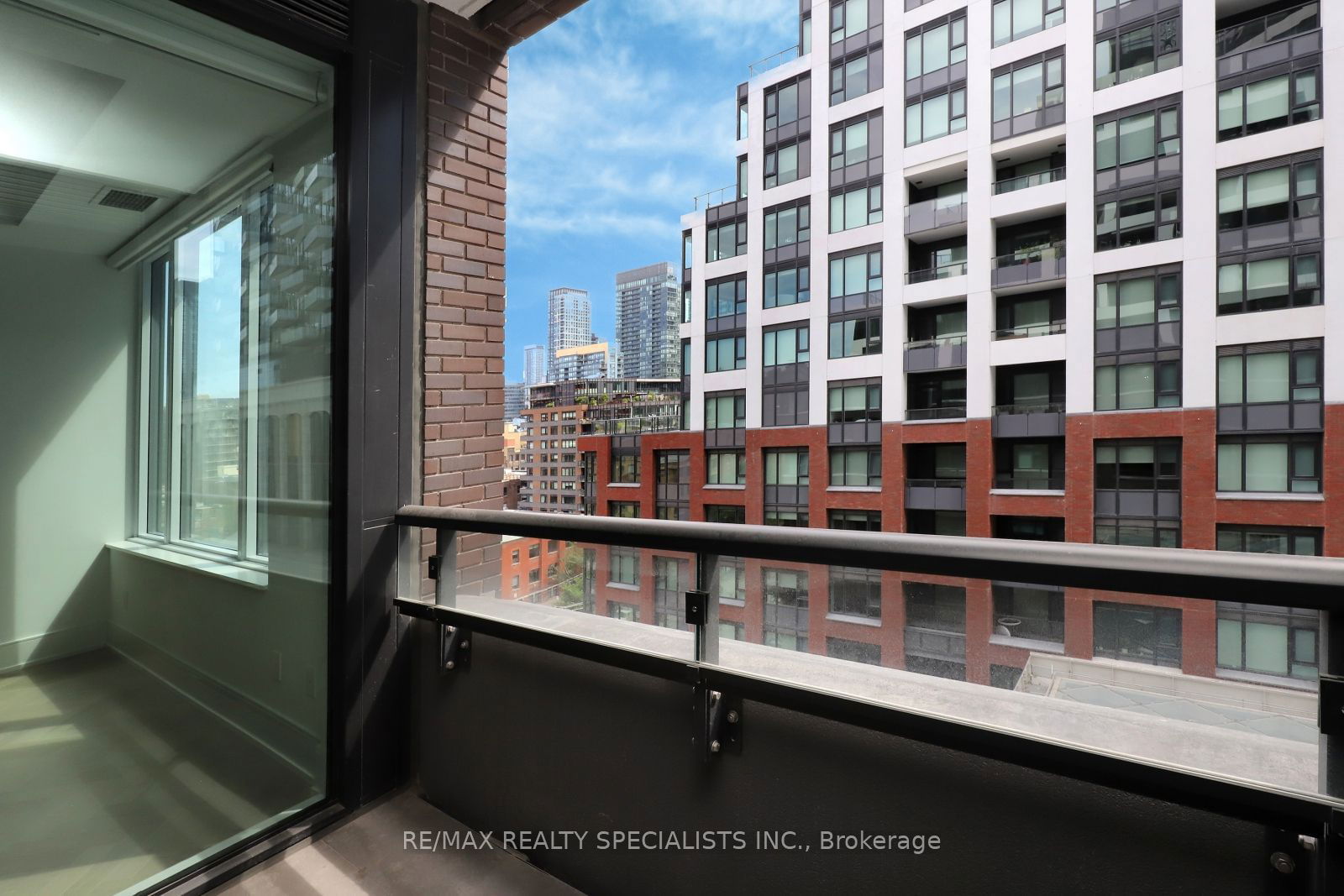 455 Wellington St W, unit 704 for rent - image #31