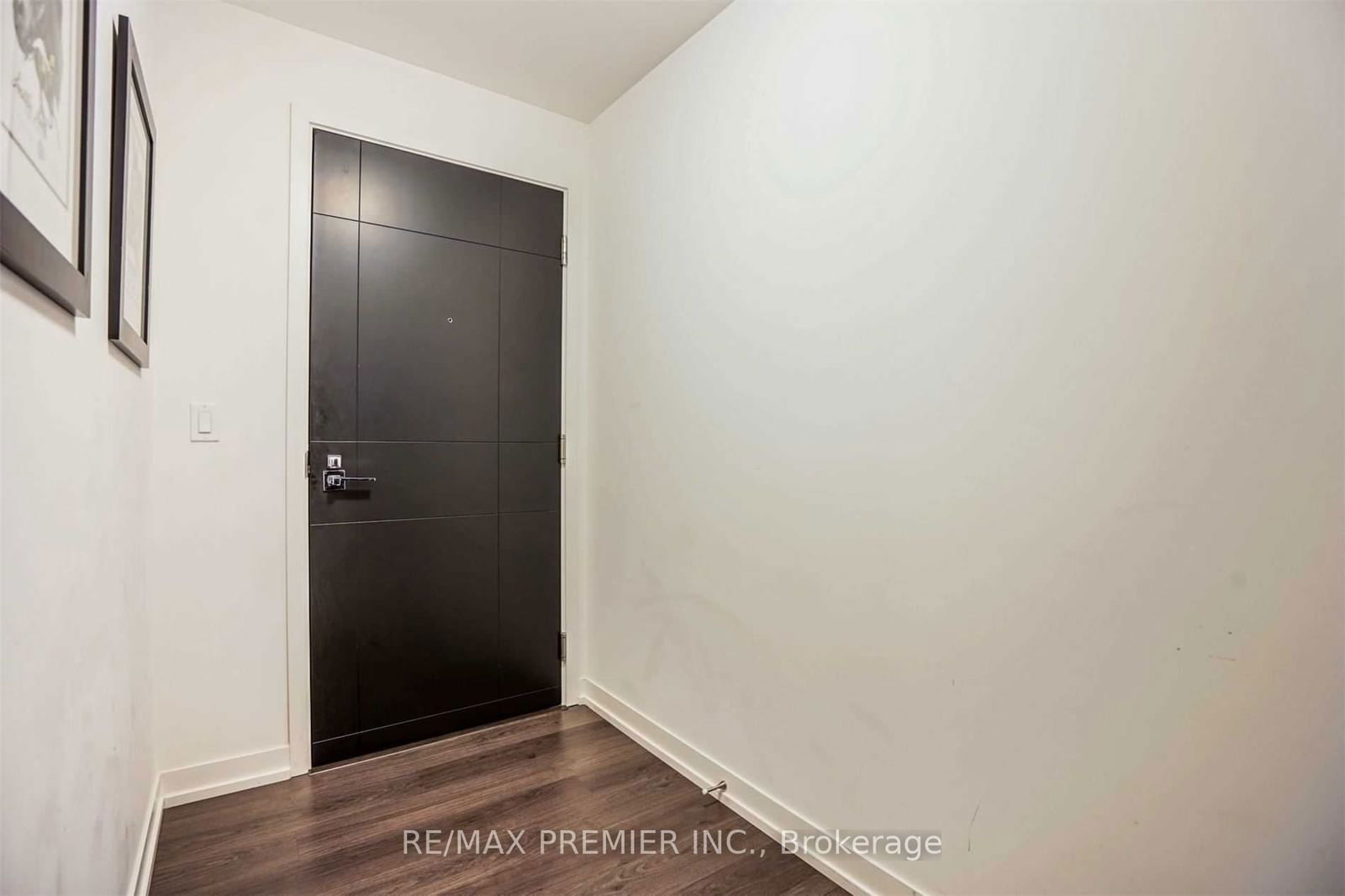 89 DUNFIELD Ave, unit 636 for rent - image #2