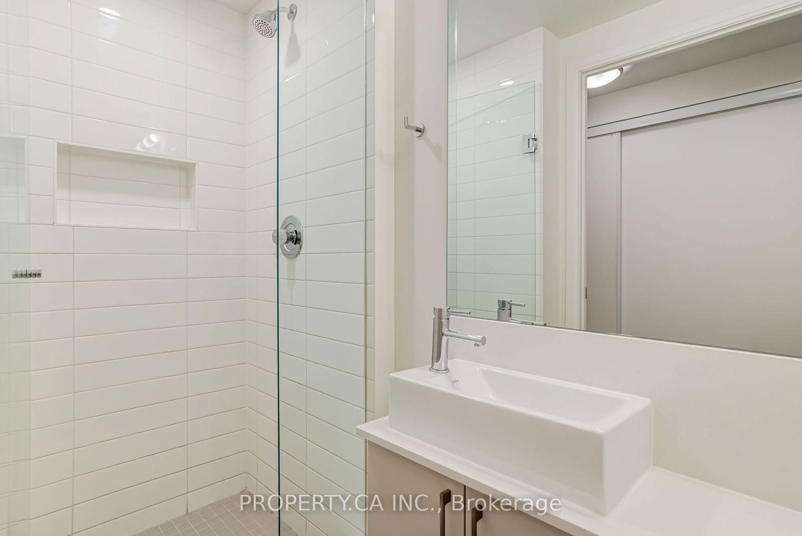 27 Bathurst St, unit 719 for sale - image #13