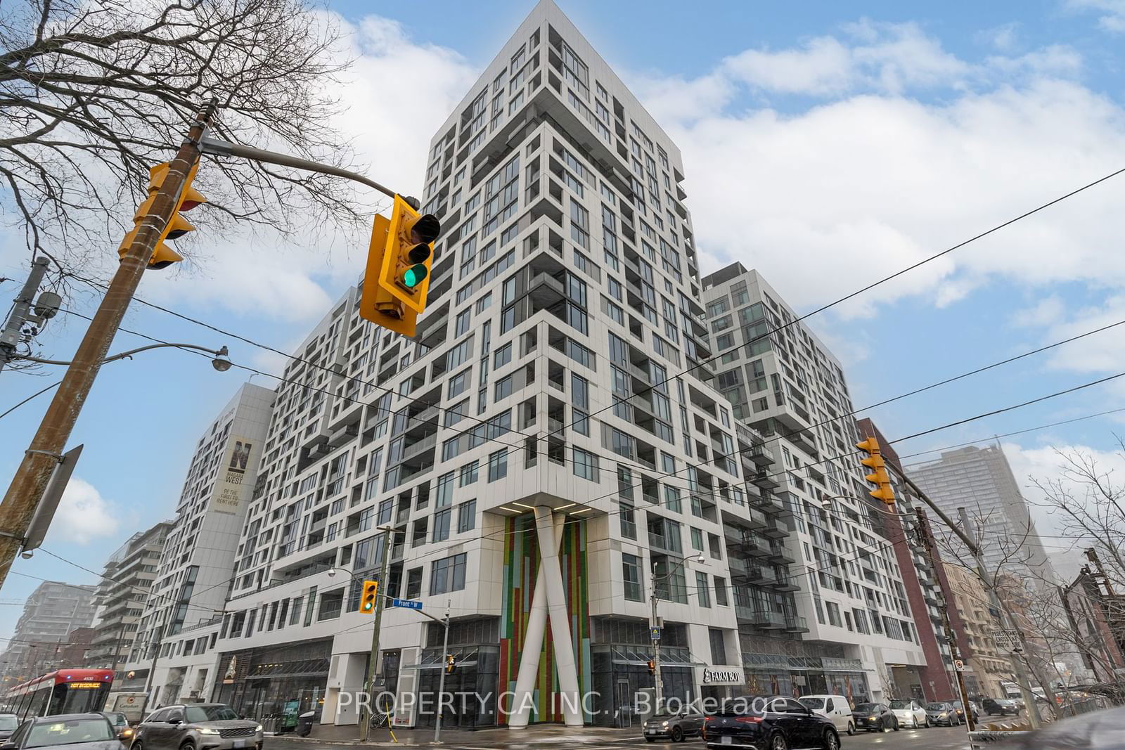 27 Bathurst St, unit 719 for sale