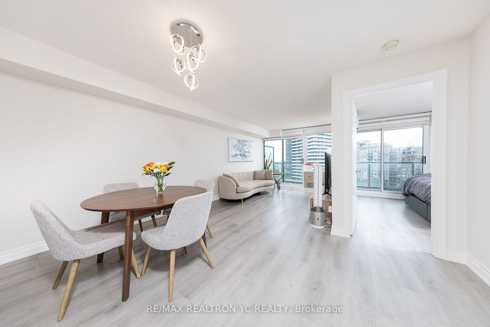 5508 Yonge St, unit 1101 for sale - image #8